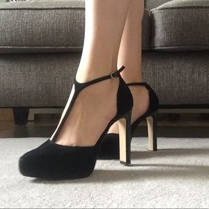 Charles David heels size 8.5